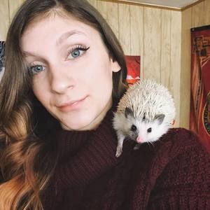 Meet your Posher, Leah